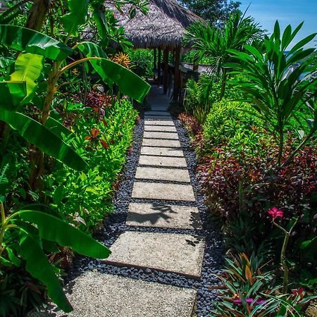 Twin Island Villas & Dive Resort Lembongan Exteriör bild